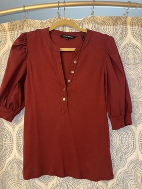 Veronica Beard Rust Button Henley Puff Sleeve Top